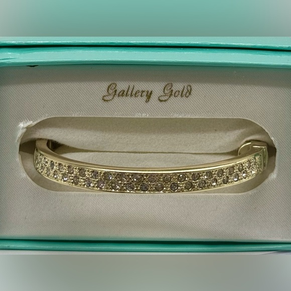 Rose Gold Tone Pave Crystal Hinged Bangle Bracelet Made with Swarovski Crystals - Picture 11 of 11